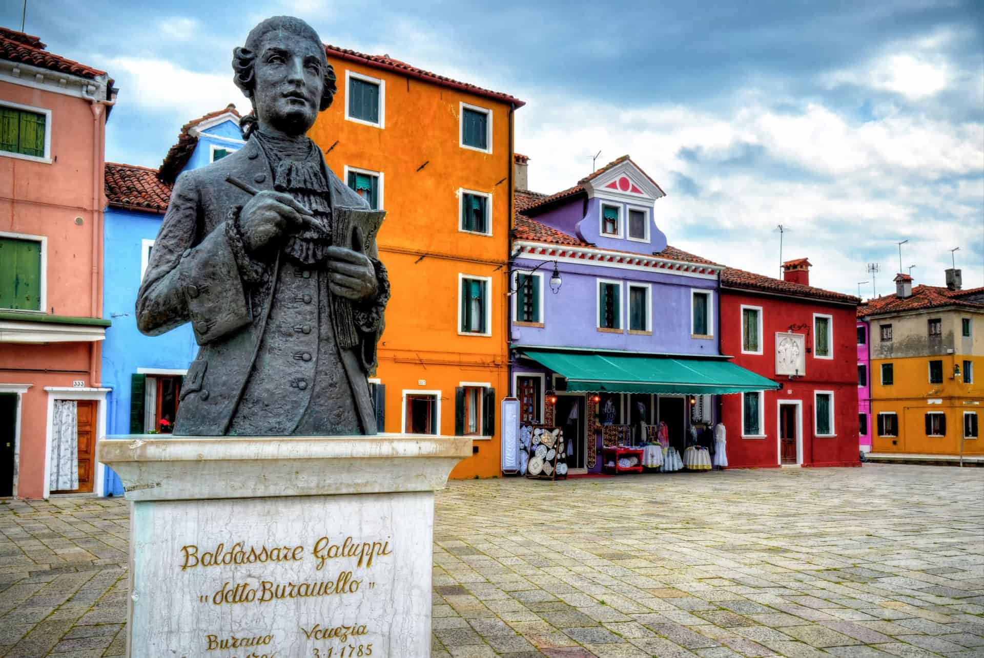 Piazza Baldassare Galuppi à burano Piazza Baldassare Galuppi à burano