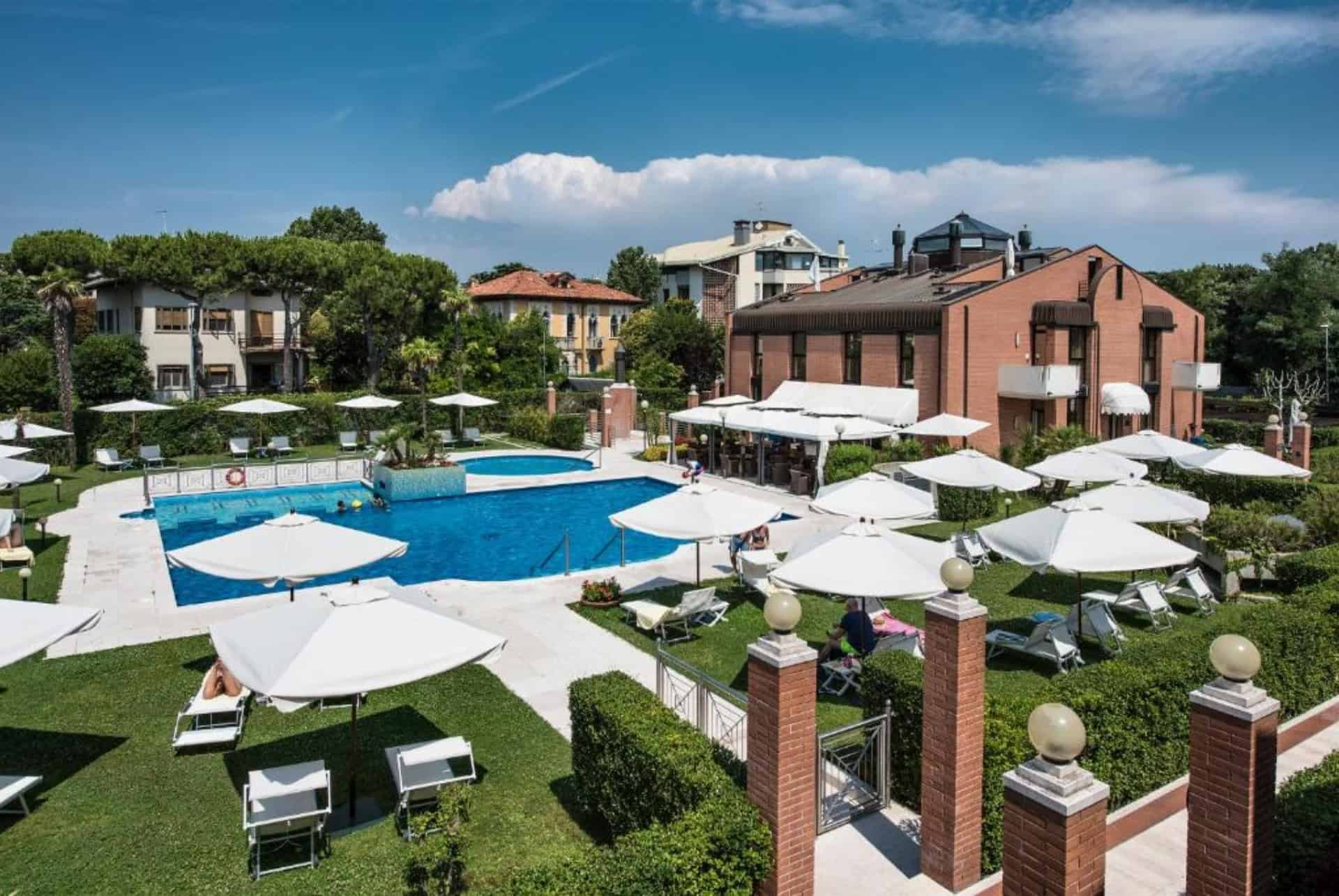 db villas le ville del lido resort hotels avec piscine a venise