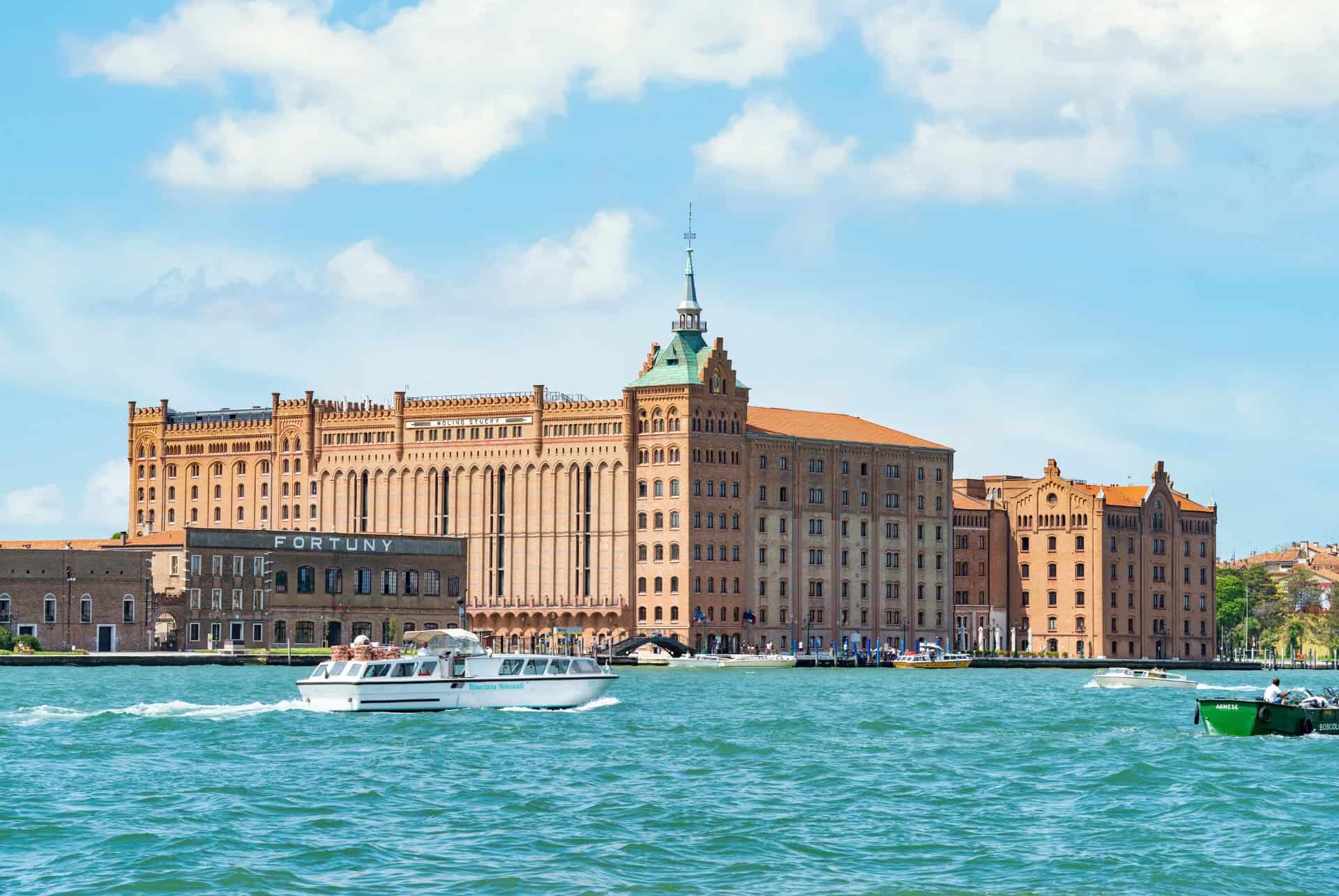 hotel de luxe au bord du grand canal de venise hotel de luxe au bord du grand canal de venise