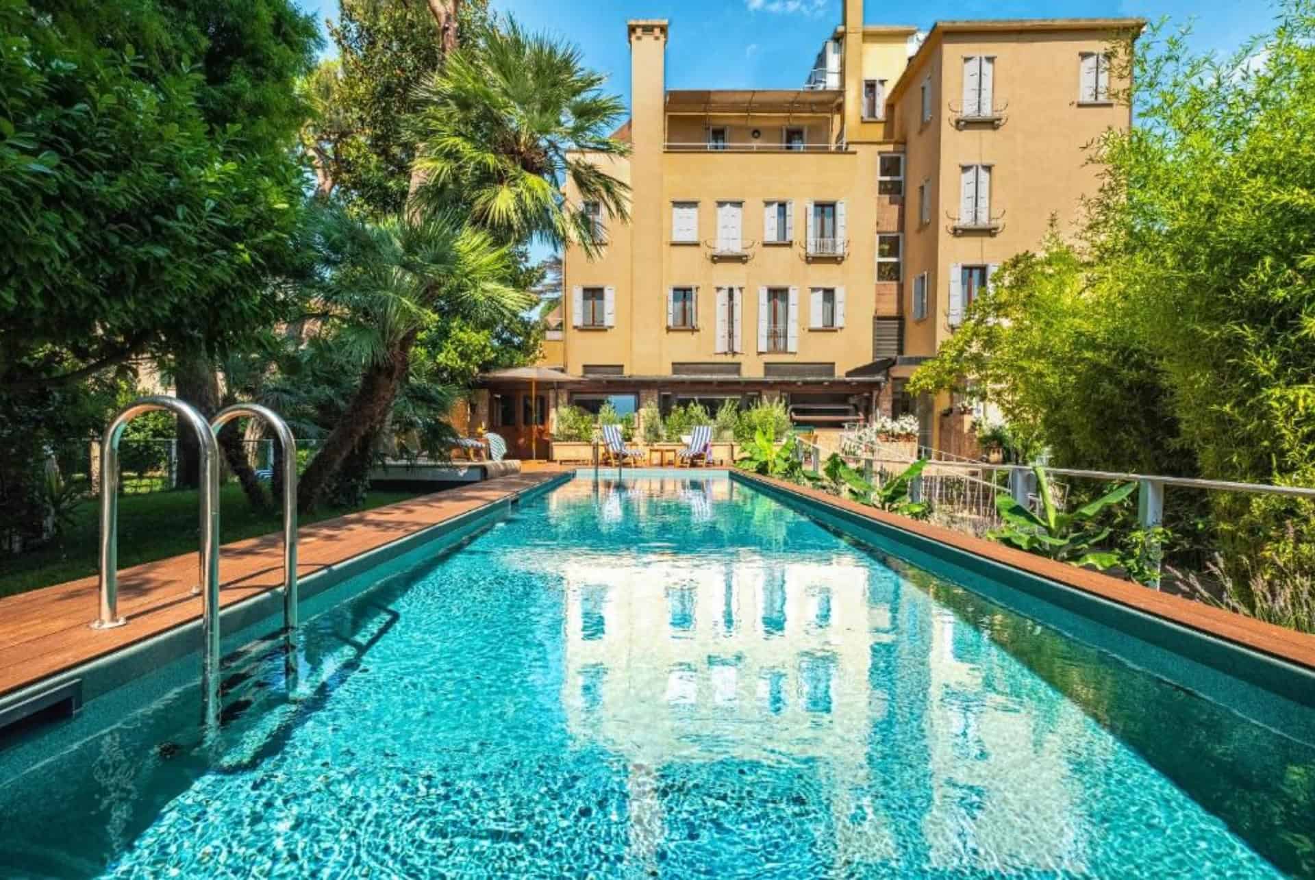 hotel villa mbapa hotels piscines venise