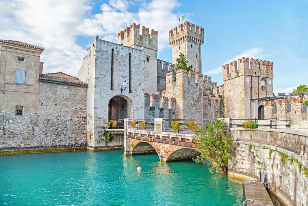 Depuis Venise : excursion à Vérone, Sirmione et au lac de Garde avec croisière en bateau