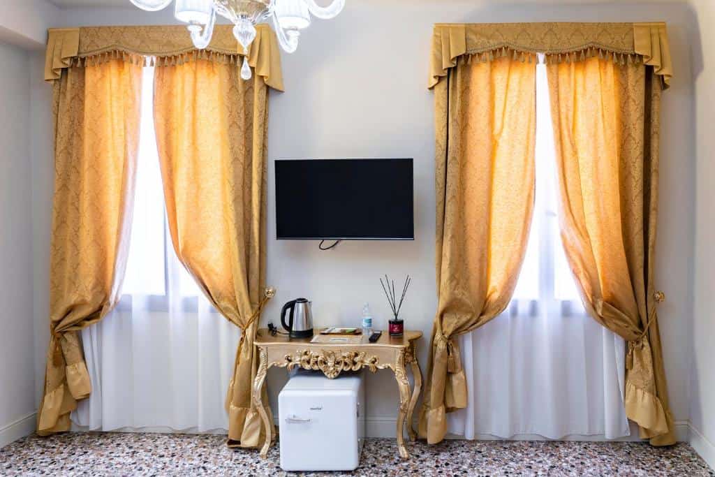 palazzo titti rialto suites