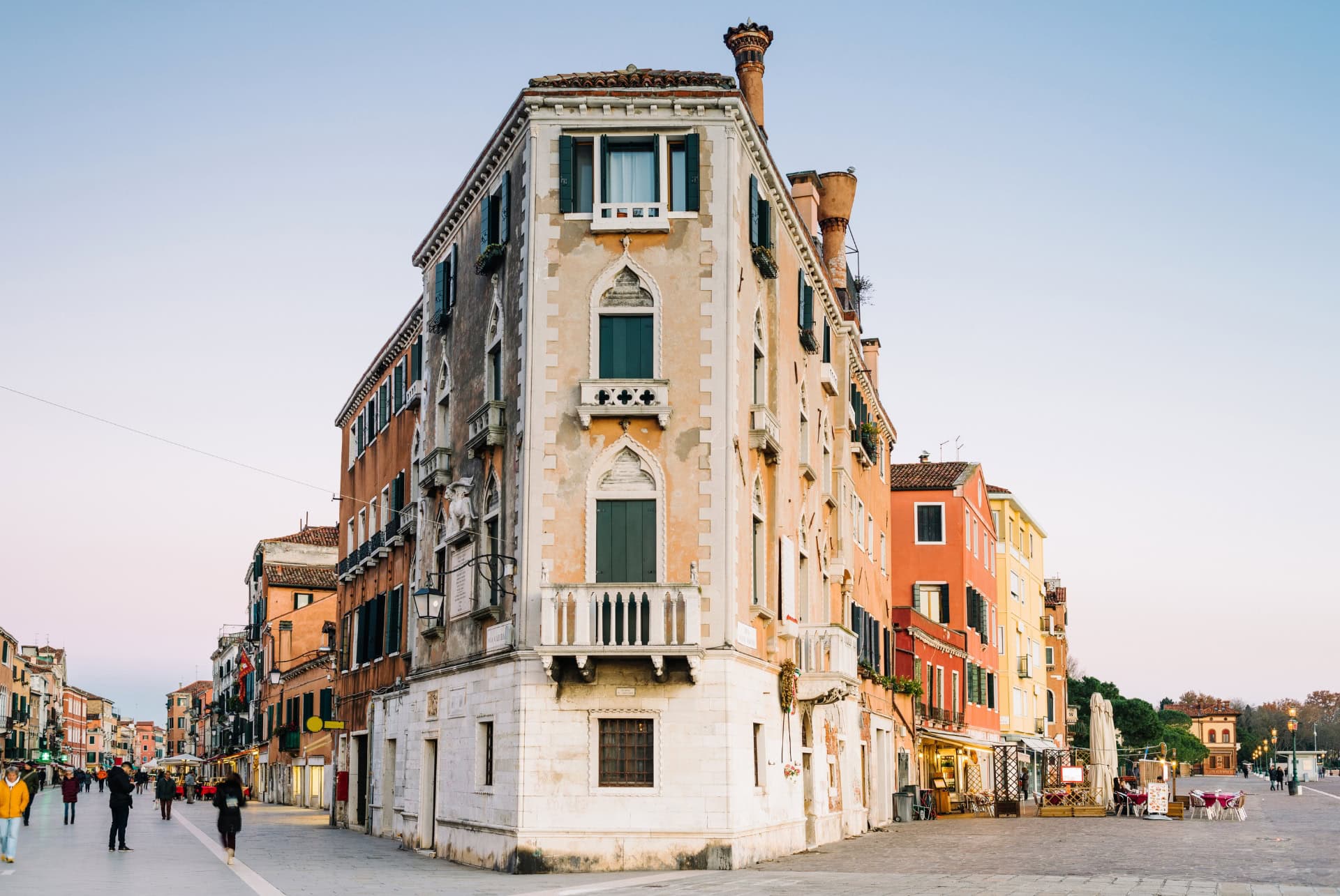 Via Garibaldi