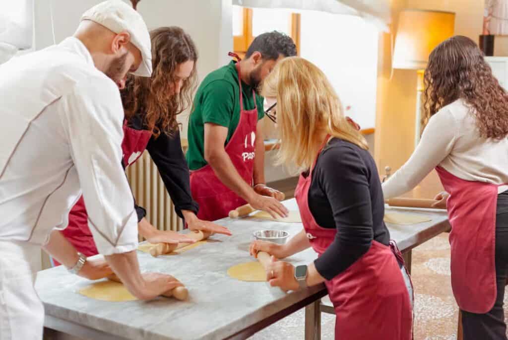 Atelier de fabrication de pâtes et de glaces